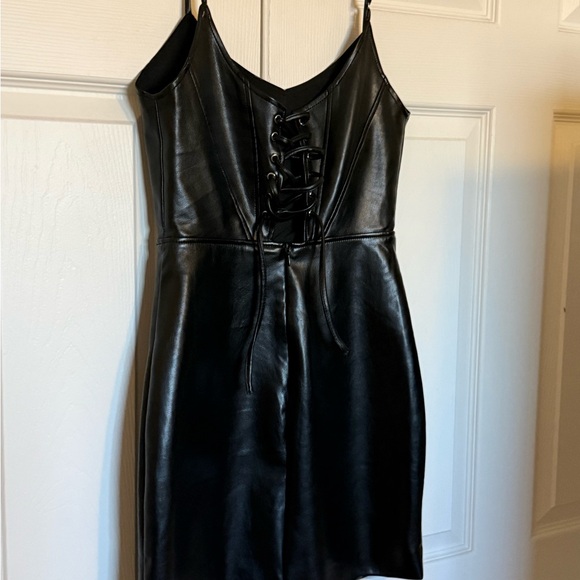 Faux Leather dress - Picture 2 of 3
